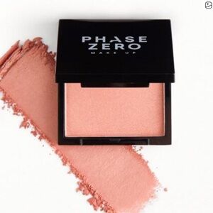 Phase Zero Making Moves Blusher NWT sample size